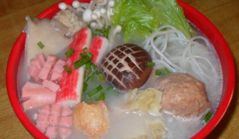 泡泡燙骨湯麻辣燙