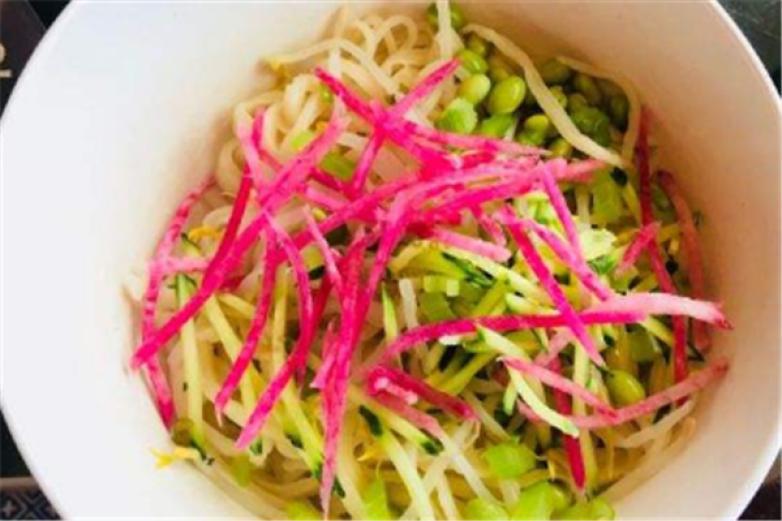 一碗居老北京炸醬面