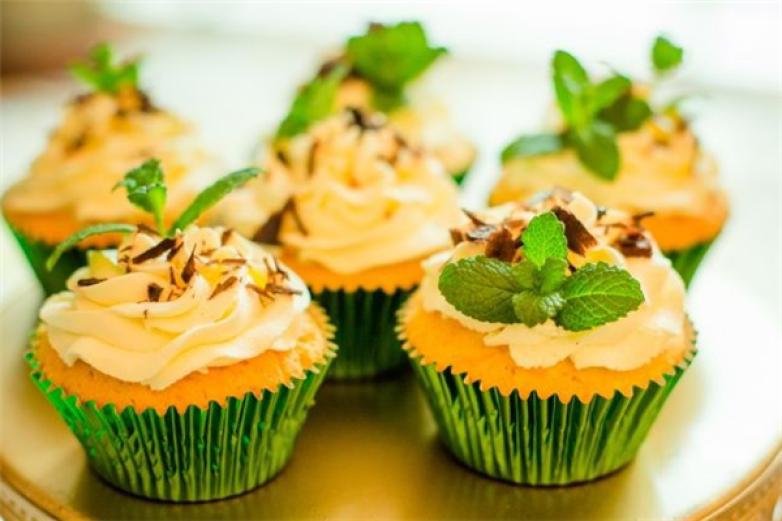 皇氏新鮮屋面包房