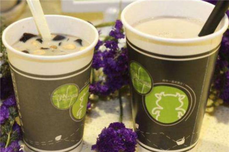 阿牛與仙草飲品