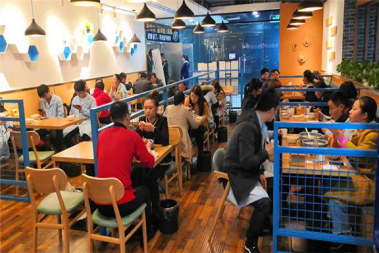 椒羞小姐酸菜魚米飯