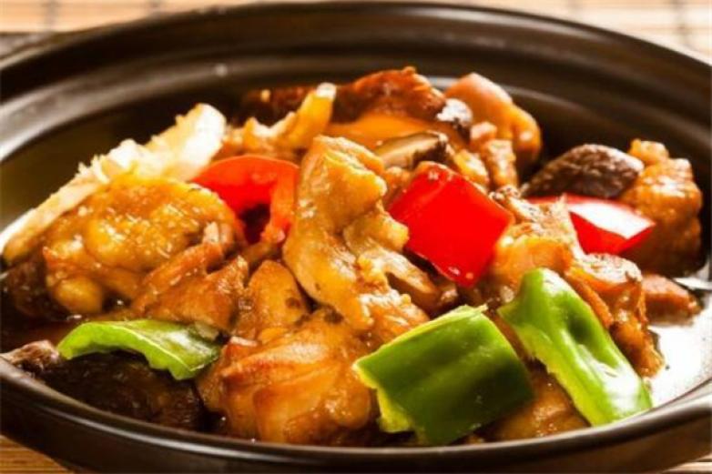 騏驥黃燜雞米飯