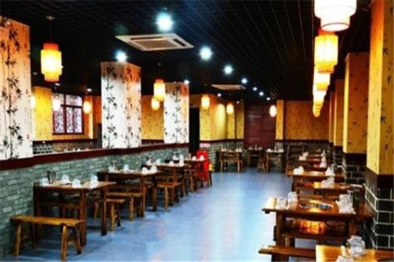 金土豆砂鍋串串