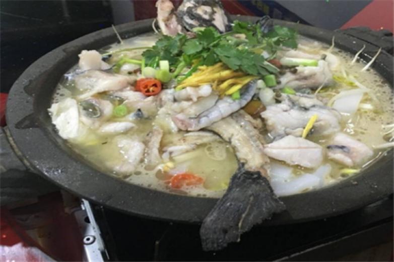 新時器蒸汽石鍋魚