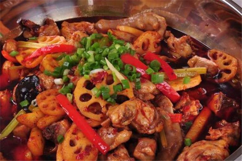 巴國(guó)香辣雞煲