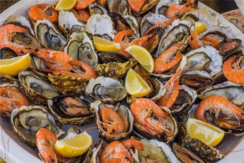 鼎香緣海鮮自助火鍋