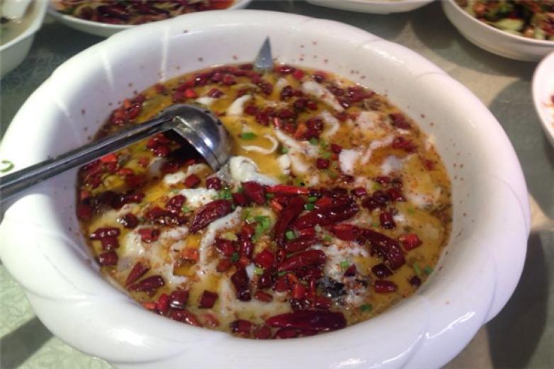 啊強(qiáng)酸菜魚(yú)