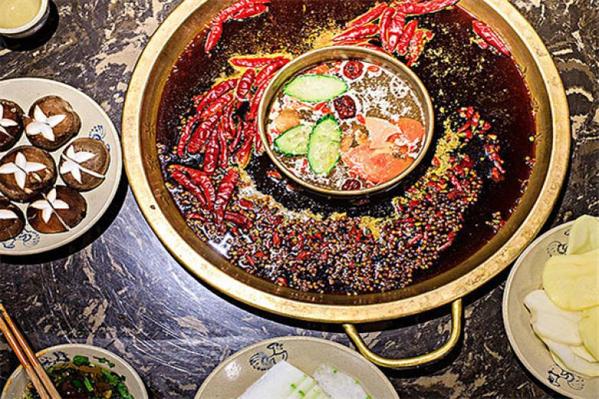 萬(wàn)杰老灶火鍋