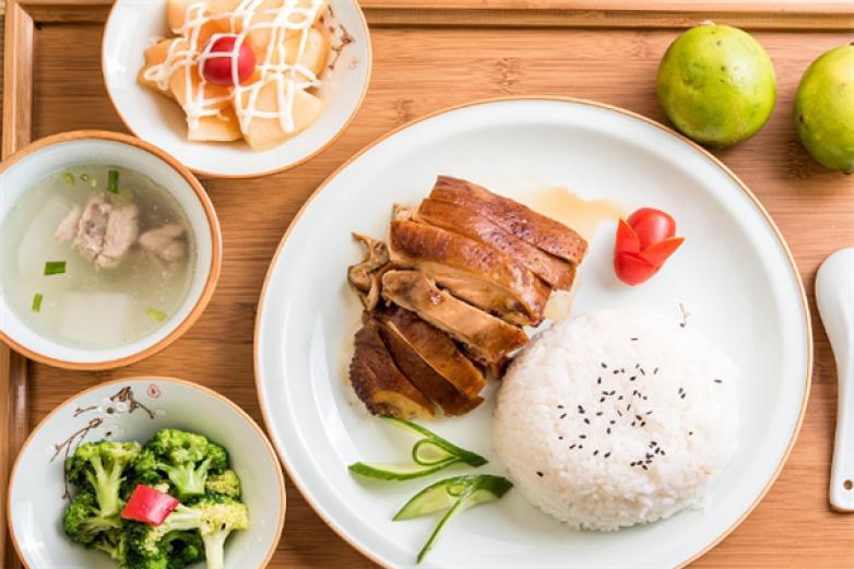 大男人煮義快餐