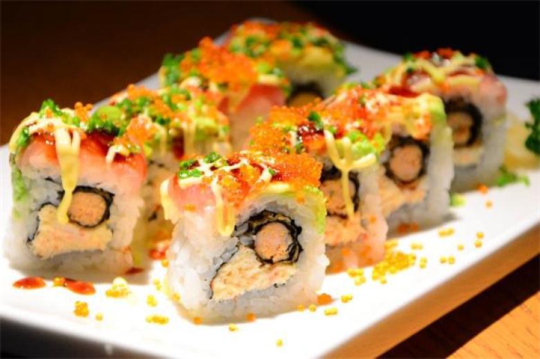 富山屋回轉(zhuǎn)壽司