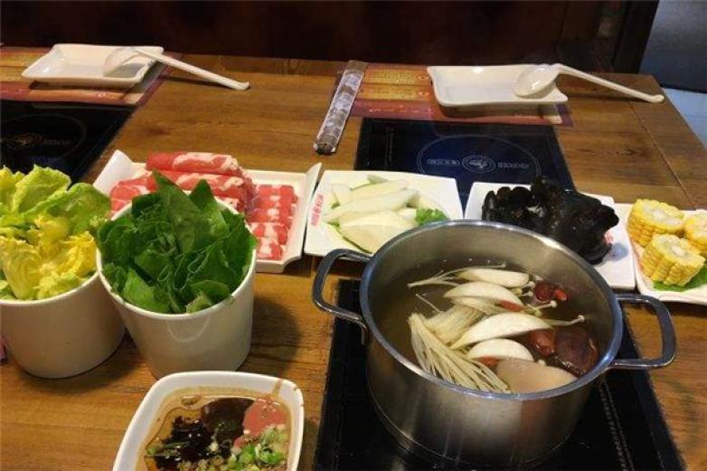 小火車養(yǎng)生火鍋