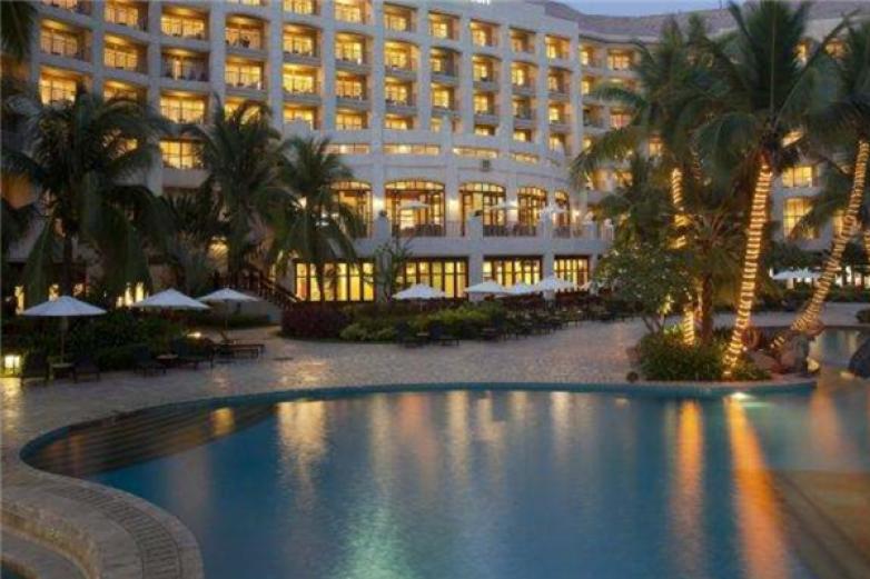 三亞灣假日酒店