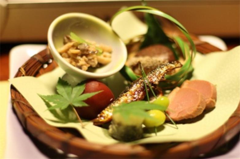 夢(mèng)之語日料