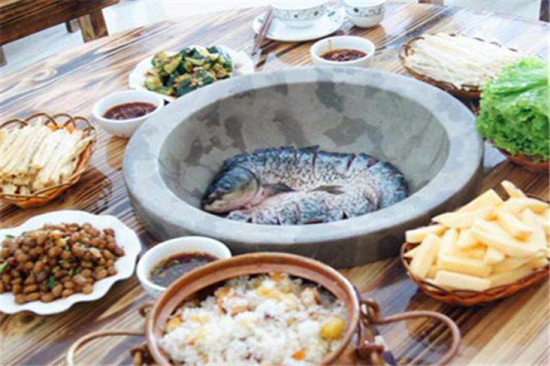 唐氏石鍋魚(yú)火鍋
