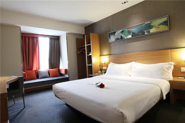 迷你時(shí)代主題定制酒店