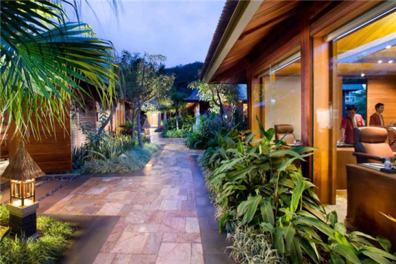 昆侖樂居商務(wù)酒店