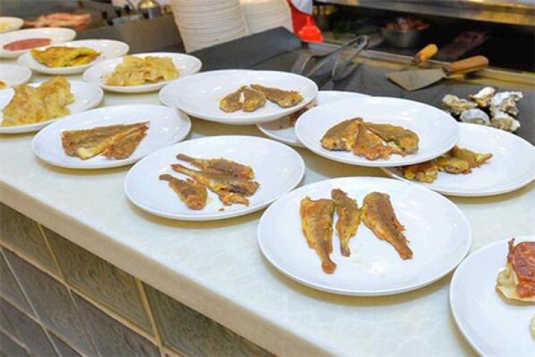 魚肚白自助烤肉