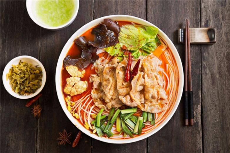 香滿屋過橋米線