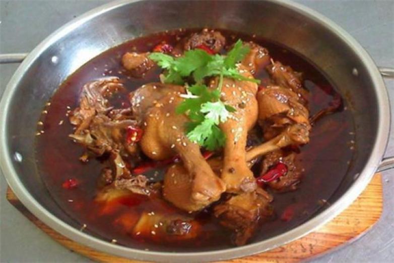 江邊碼頭鴨火鍋