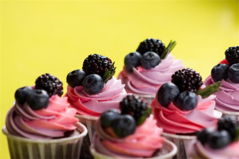 好運(yùn)來蛋糕店