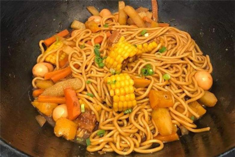 冰城外婆鐵鍋燜面