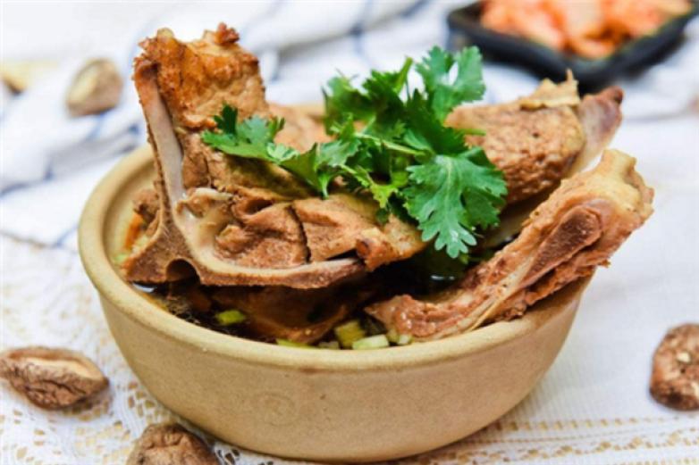 新懶漢排骨米飯