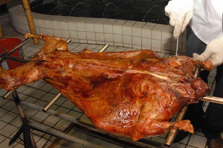 來(lái)一頭烤全羊