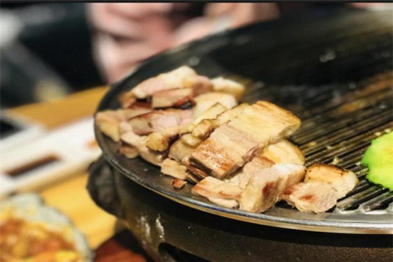 合利家炭火烤肉