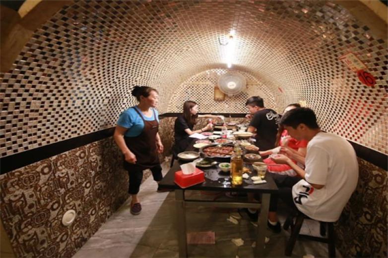 朝天門防空洞火鍋