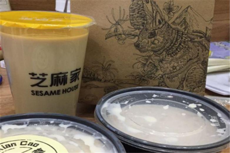 芝麻家仙草配炸雞