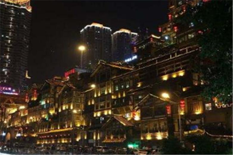 屋頂頂城市江景酒店