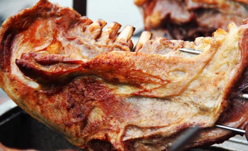 關(guān)二碳烤羊腿