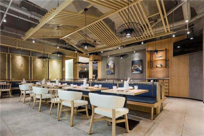 茜茜家の雞排飯