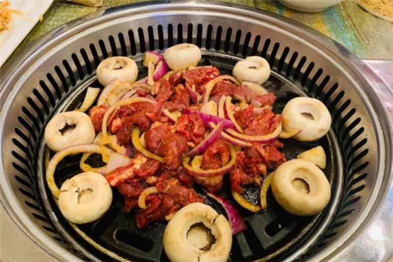 牛鮮生炭火烤肉