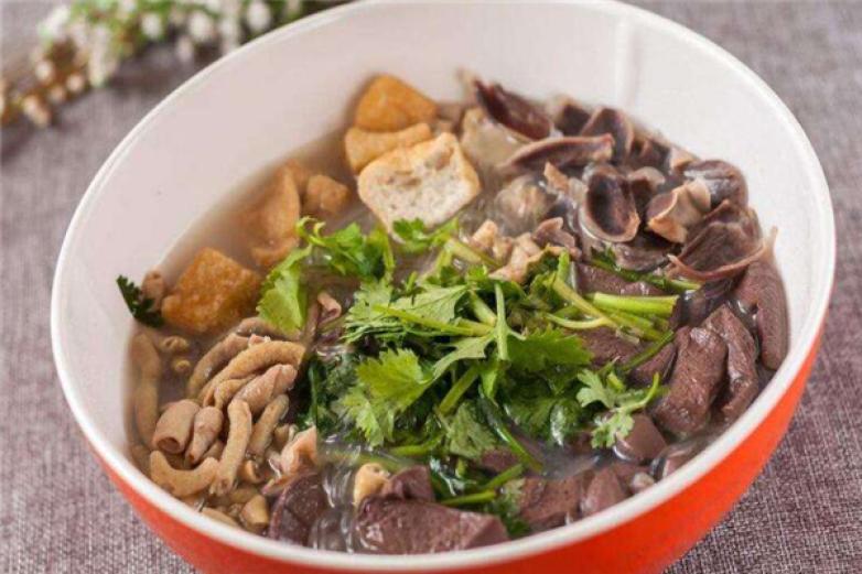 方寸鴨血粉絲湯