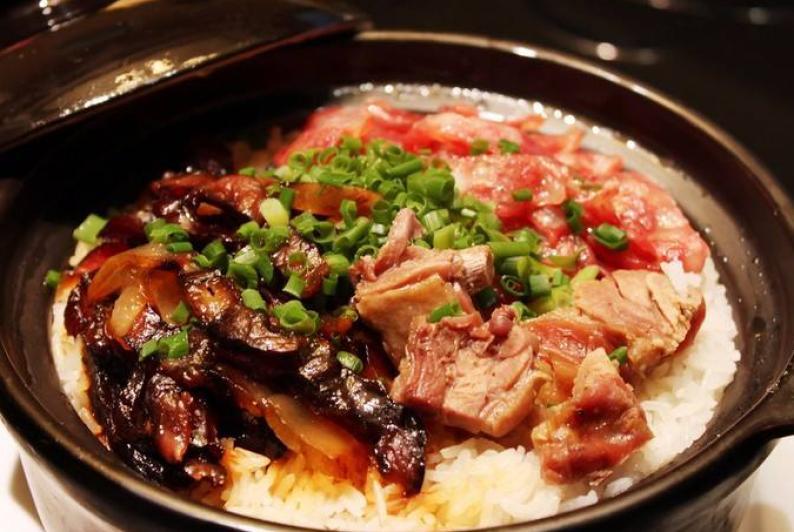 萬家煲新派煲仔飯