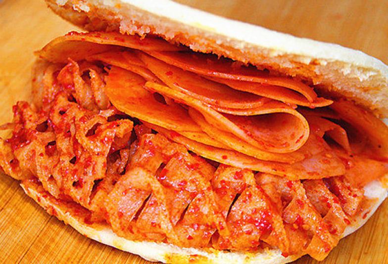 雙醬餅皇土豆片夾饃