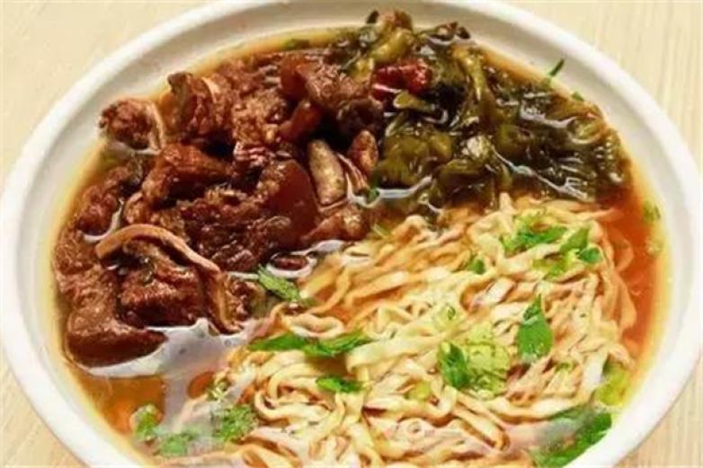 獅吼老壇酸菜牛肉面