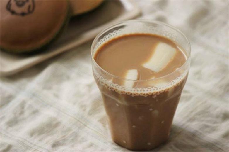 夏冬之春奶茶工坊