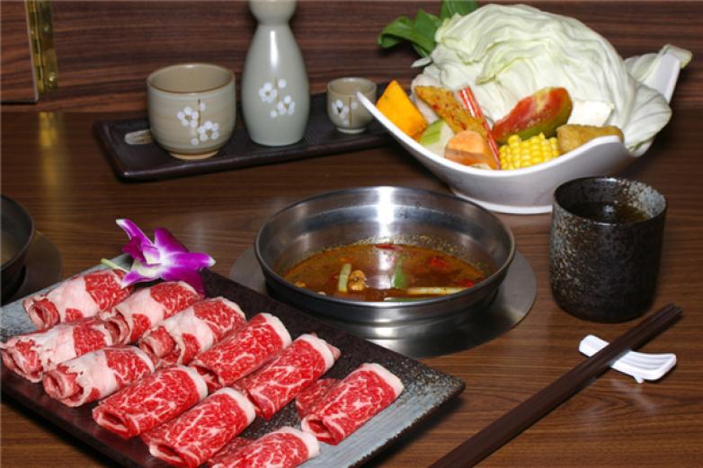 三碗酒重慶耙牛肉火鍋