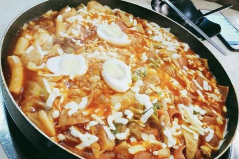 馬喜達韓國年糕火鍋