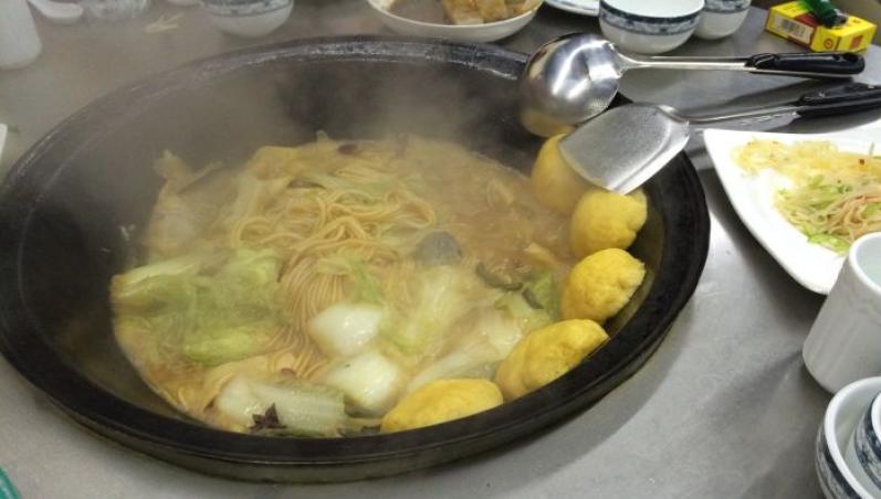 屯老二農(nóng)家鐵鍋燉