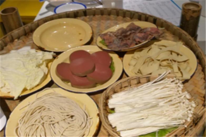 拈嘎嘎老成都市井火鍋