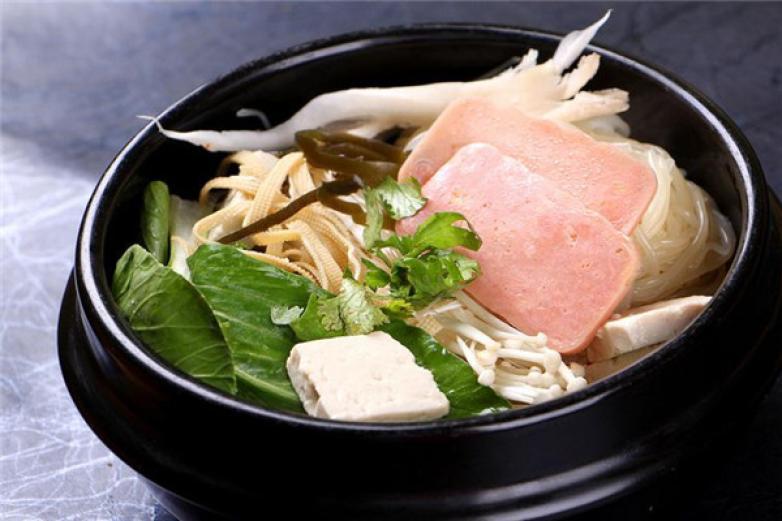 楓味源砂鍋米線