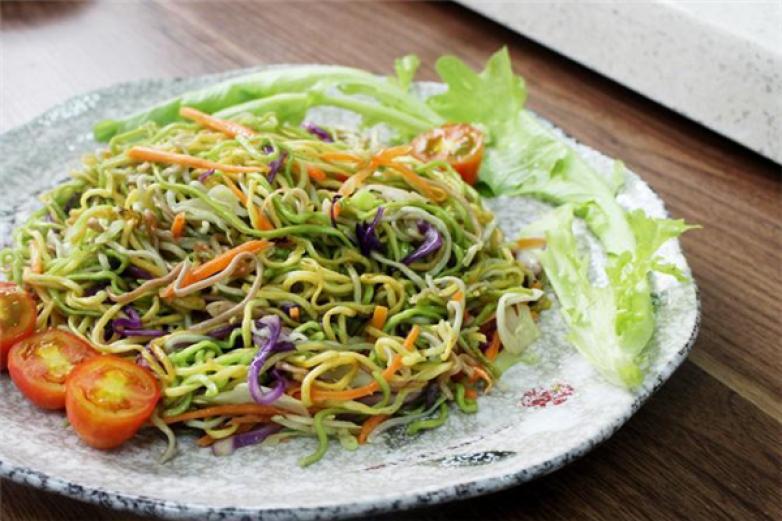 七彩堂彩色營(yíng)養(yǎng)面