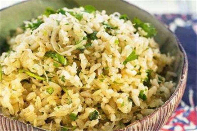 畫生活炒飯小姐