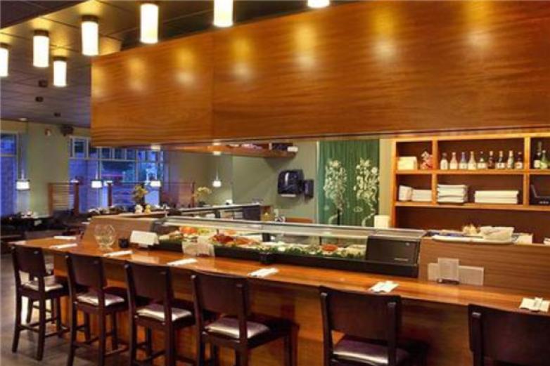 魚米雞香黃燜雞米飯