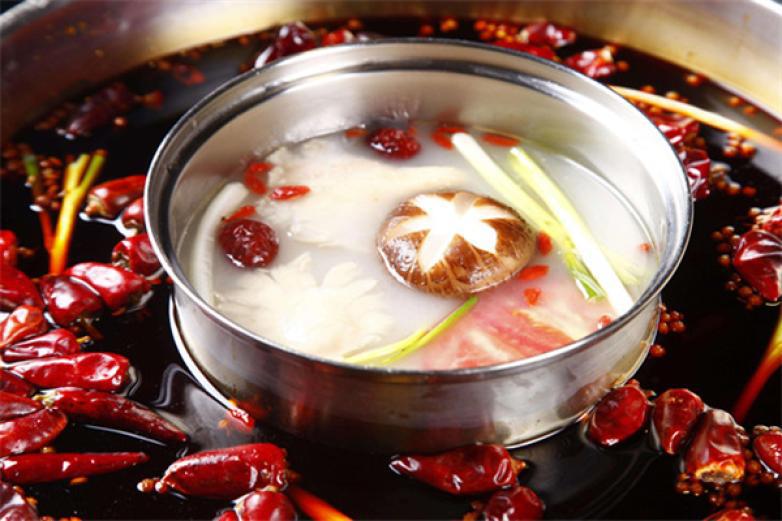 俏媳婦老灶火鍋