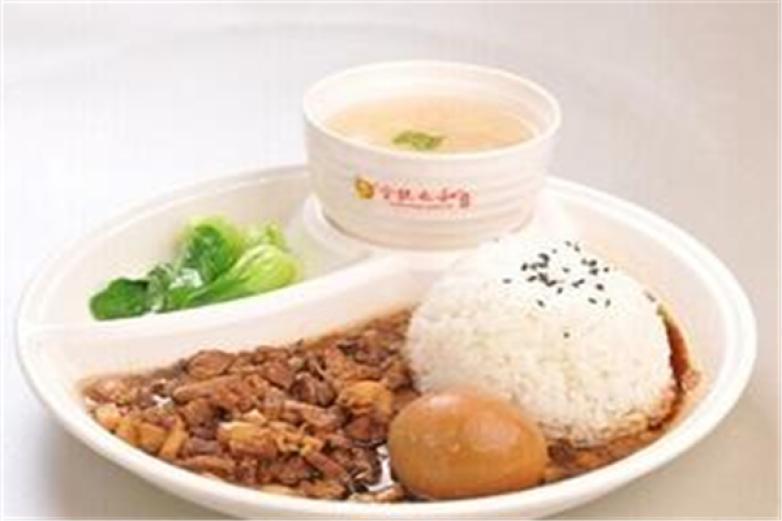 統(tǒng)味小豬鹵鹵肉飯