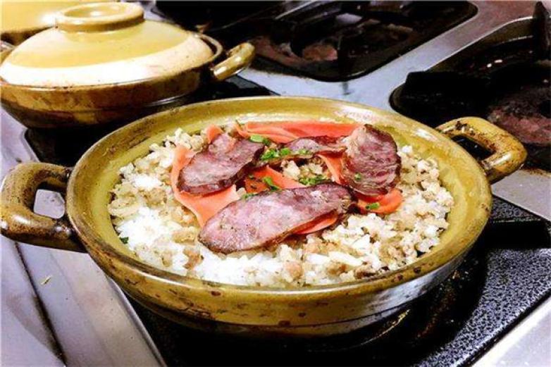 一個米屋砂鍋飯